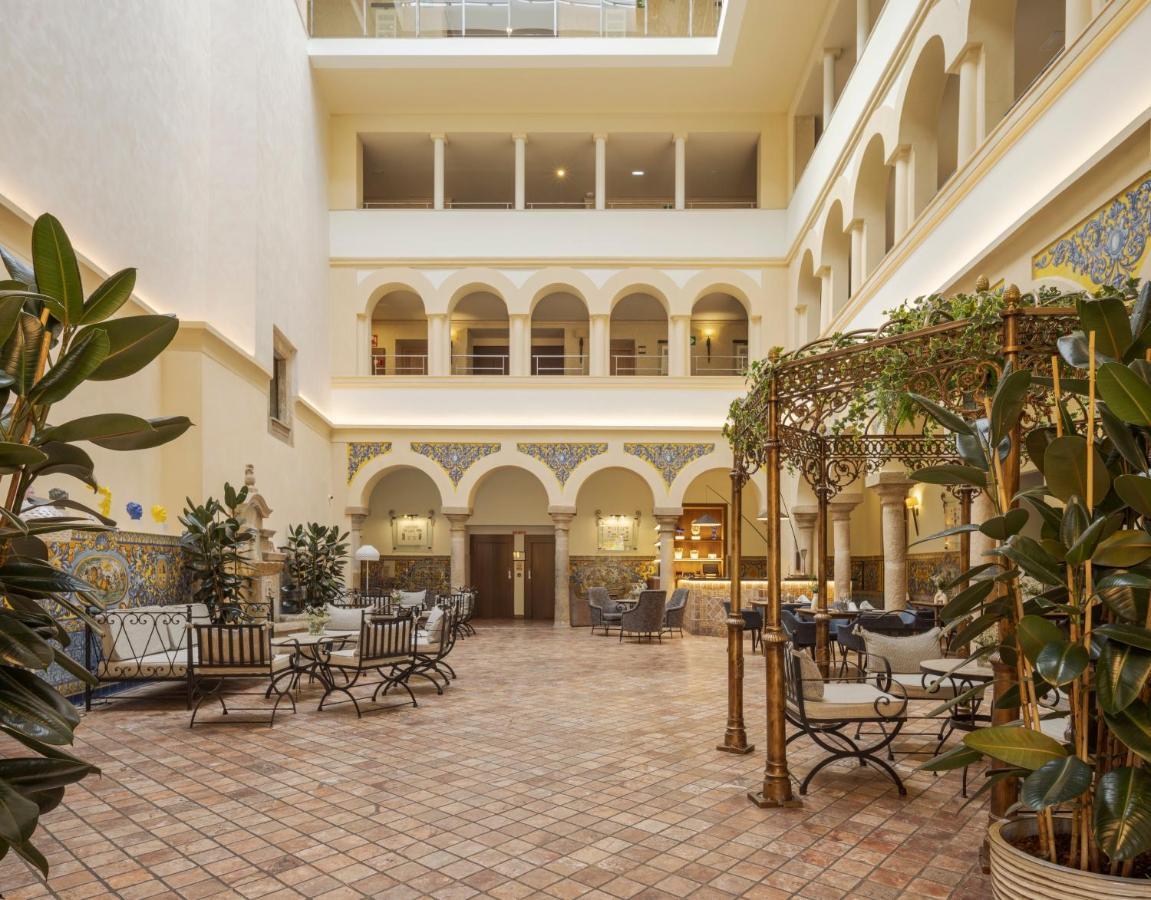Ilunion Palace Hotel Mérida
